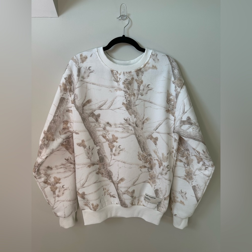 SOLD Comfrt Camo Crewneck XS
